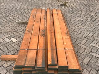 Ca. 834x Amerikaans Kersen Planken Fijnbezaagd, 33mm dik, diverse bree